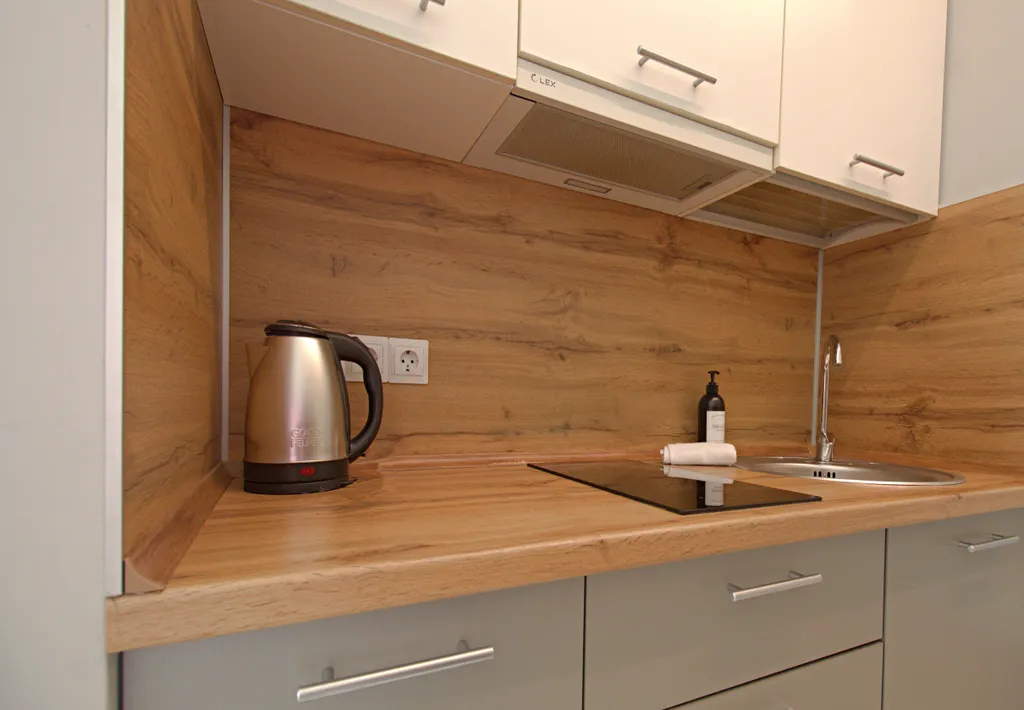 Стильная студия с бассейном в 3 минутах от моря