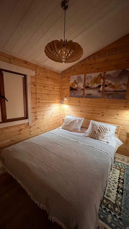 Цей коттеджи с видом на цейские горы