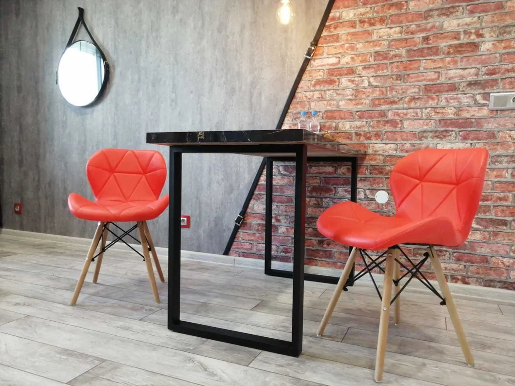 Красная комната Настроение