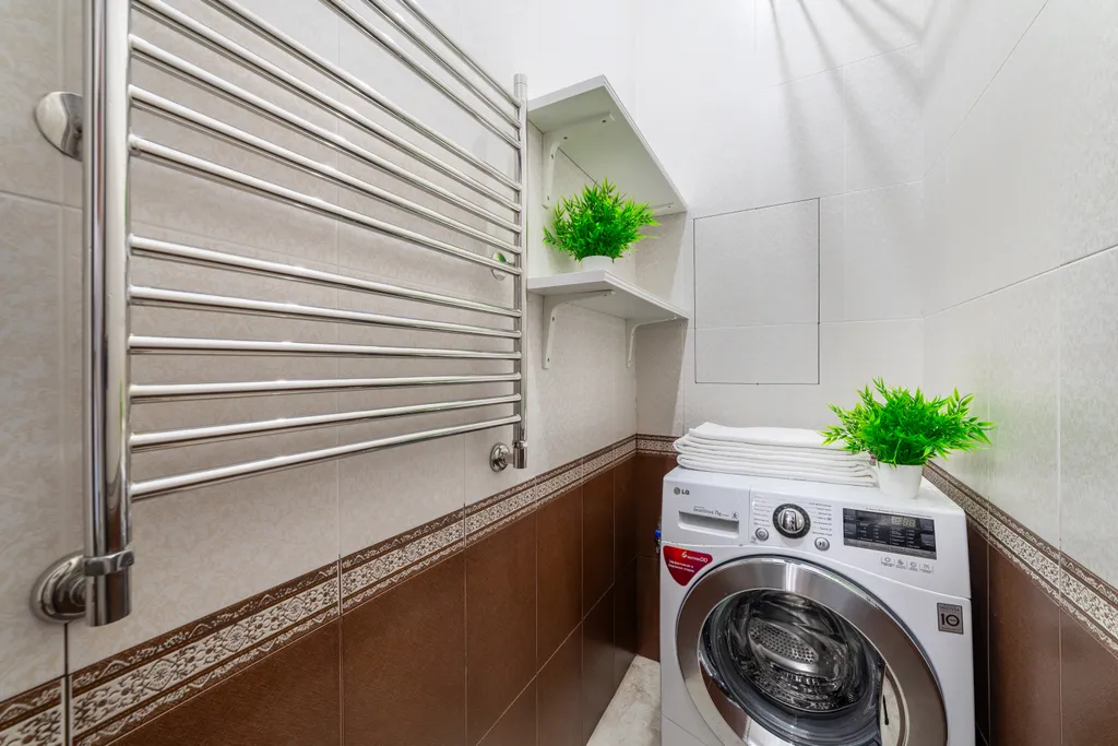 Роскошная идеал квартира с двумя террасами, тремя санузлами и бассейн