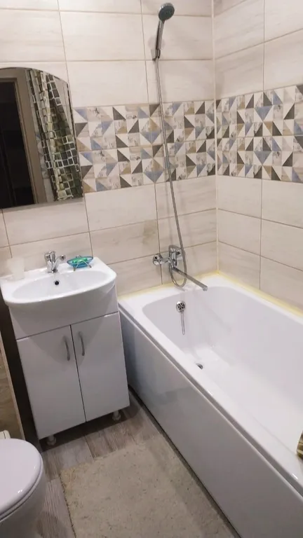 Квартира находится рядом с аэропортом