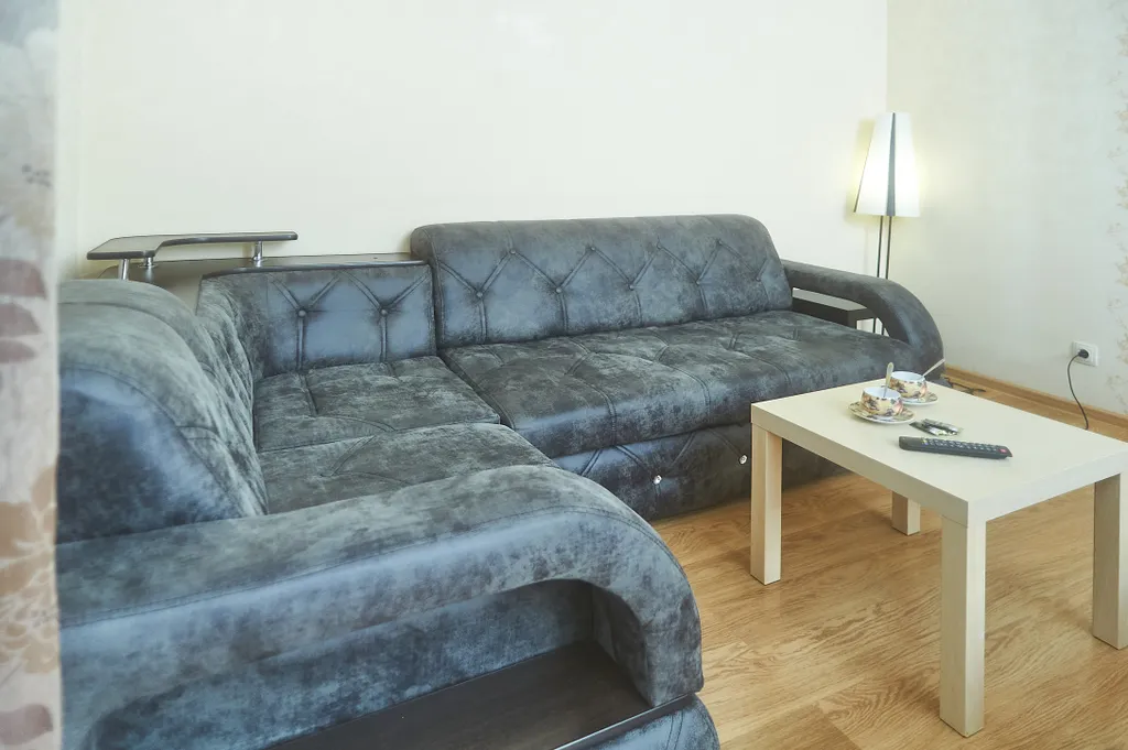 Двухкомнатная квартира с изолированными комнатами в центре города