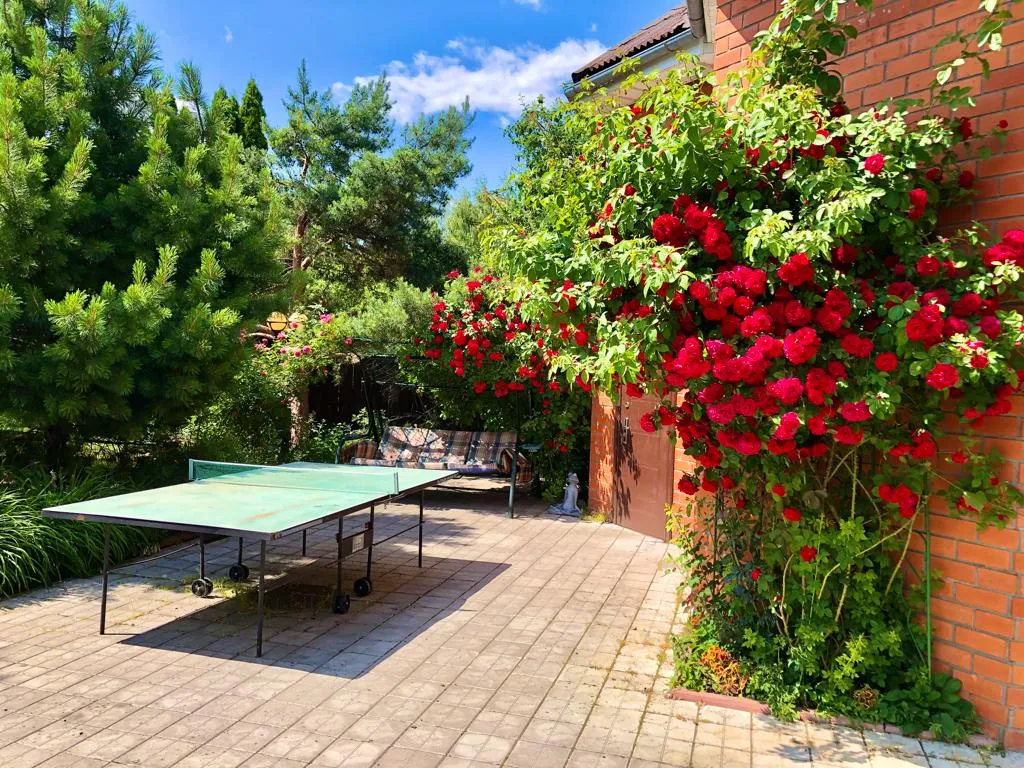 Дом с бассейном и сауной в 5 минутах на автомобиле до Коломенского Кремля