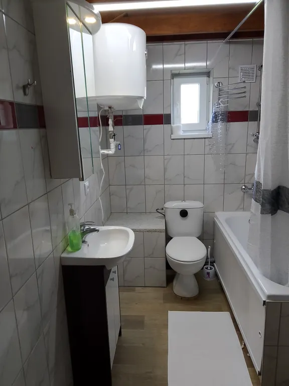 Уютная студия в тихом зелёном районе