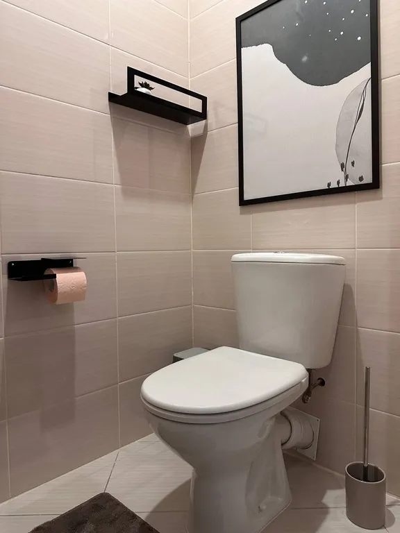 Современная новая квартира в стиле лофт недалеко от берега