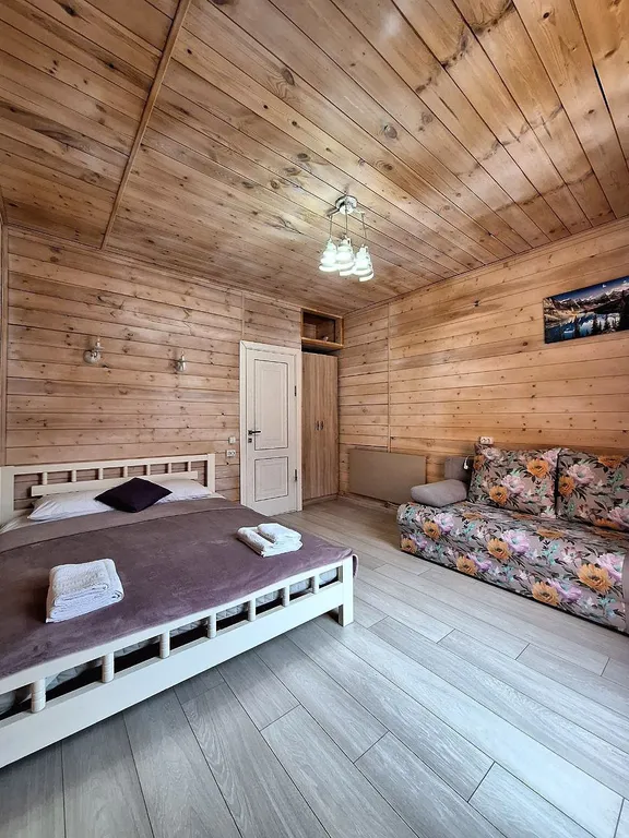 Soft House Гостевой дом на лесной поляне в центре