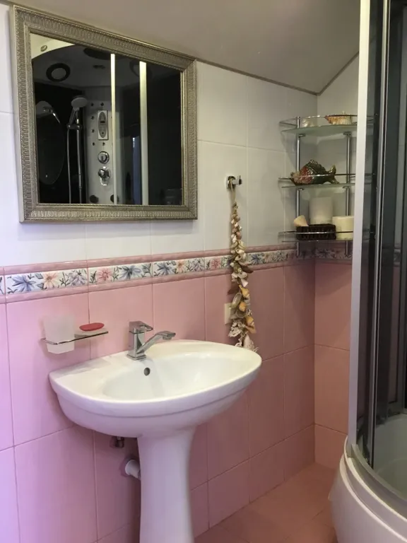 Коттедж Гостевой дом на Истринском водохранилище — Лопотово