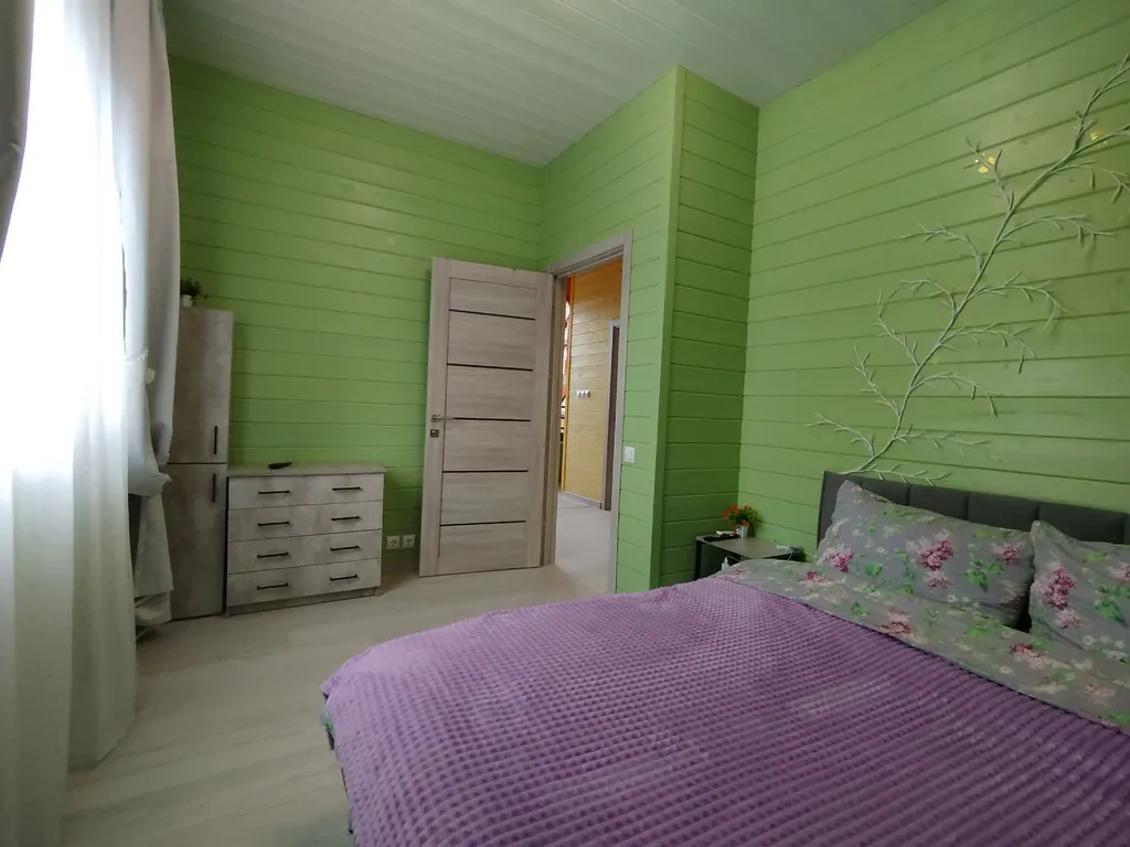 Стильный барн с крытой мангальной зоной