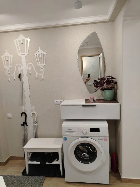 Новая студия у Колоннады