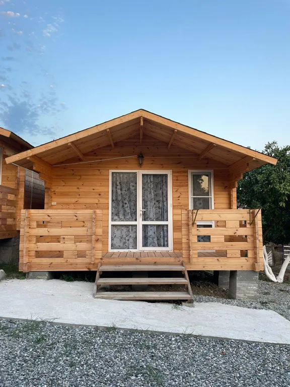 Коттедж 1-комнатный Дом — аренда посуточно в Лдзаа