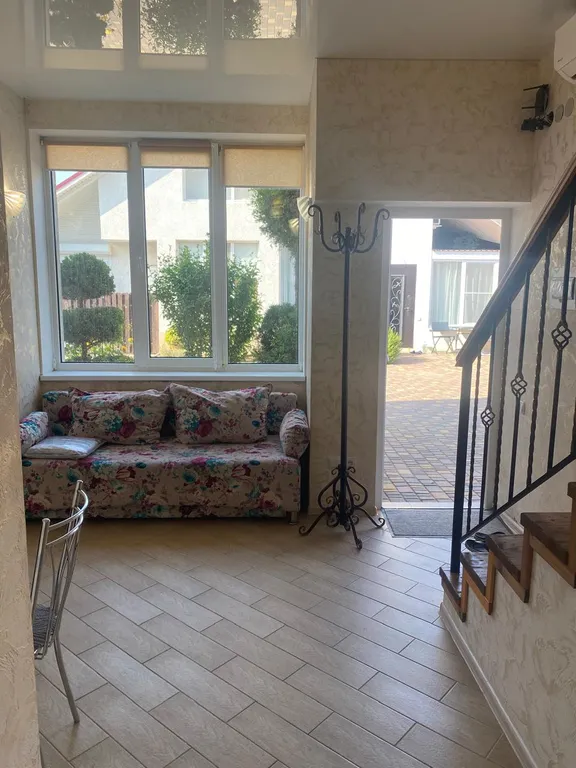 Уютный коттедж-таунхаус