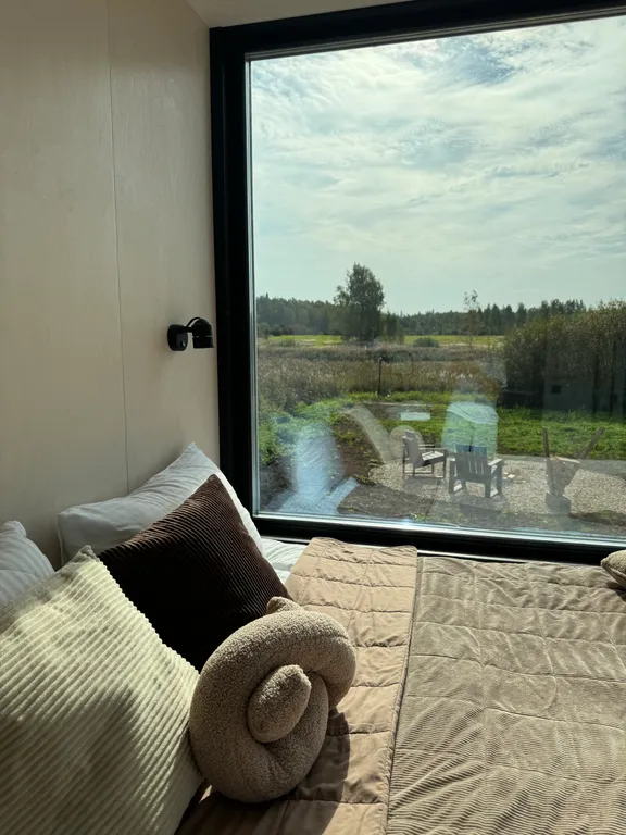 Домик с сауной и купелью у озера