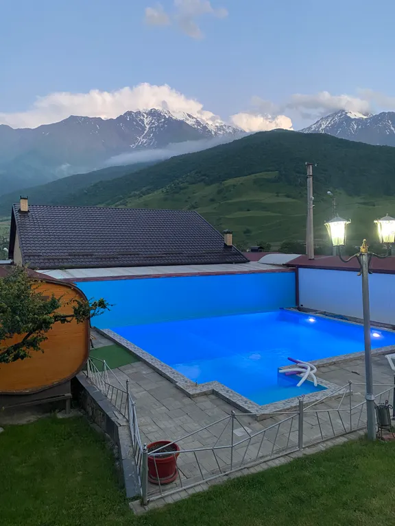 Коттедж Домик с подогреваемым бассейном и уютной банькой — аренда посуточно в Урикау