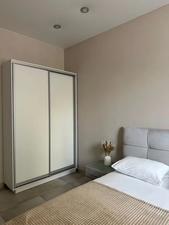 Уютный двухкомнатный дом с кухней