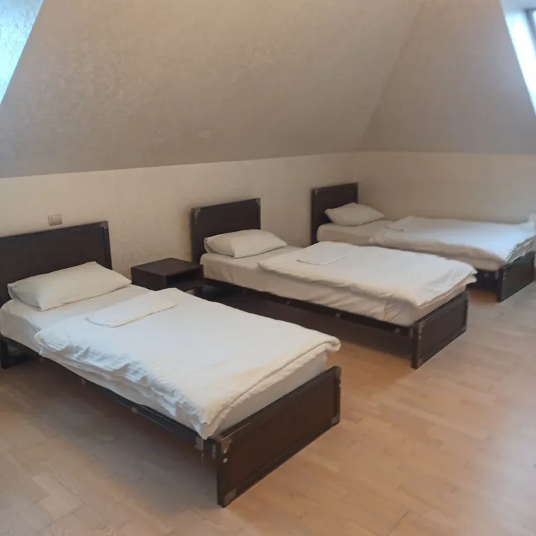 10-комнатный Дом