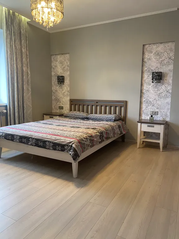 Прекрасная 2-комнатная квартира в хорошем доме и районе