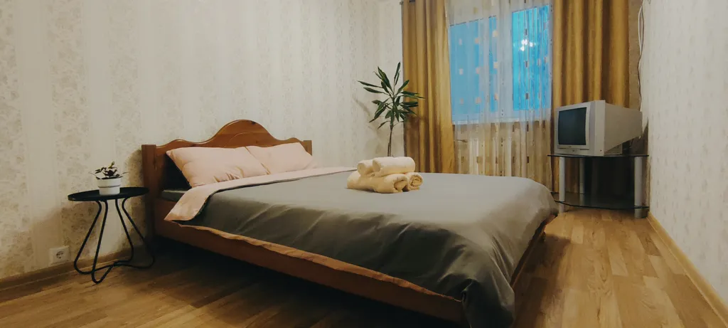 Большая и комфортная двухкомнатная квартира White Lodging