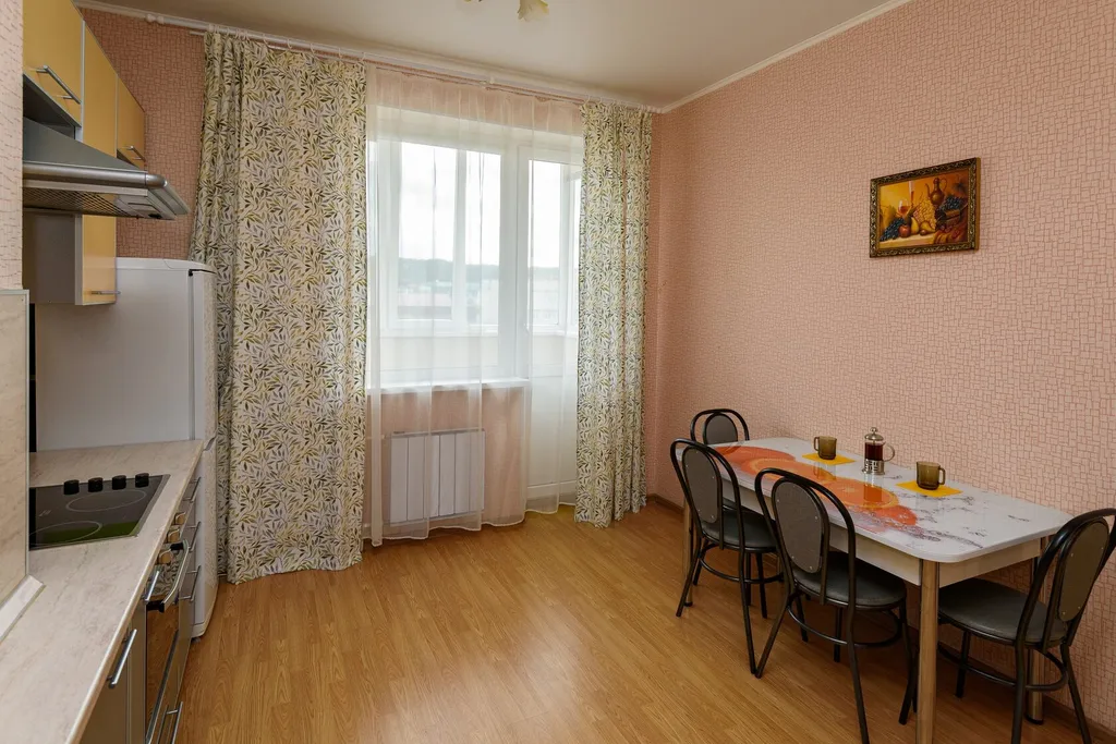 Просторная современная 2-комнатная квартира в центре