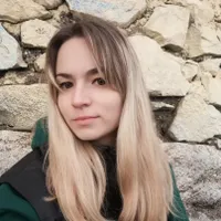 Тома Ушакова