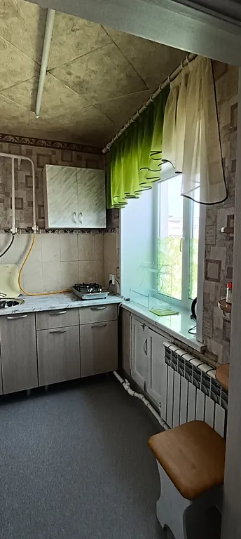 2-комнатная квартира с кондиционером без балкона в центре