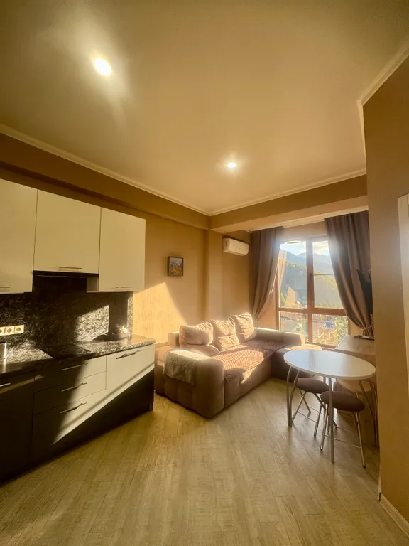 Теплая двухкомнатная квартира с шикарным видом