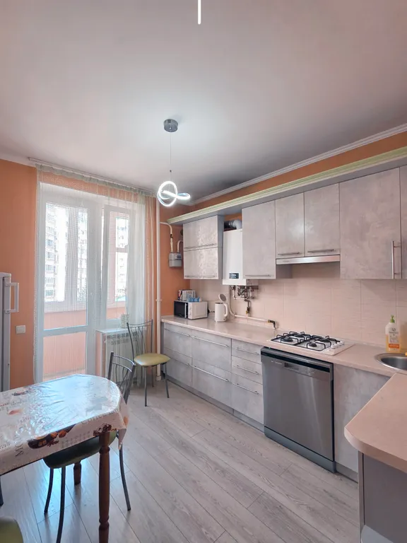 Квартира Уютная и большая квартира в самом востребованном районе города — Симферополь