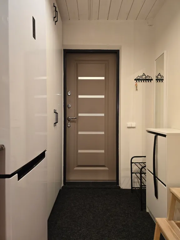 Домик в сосновом лесу