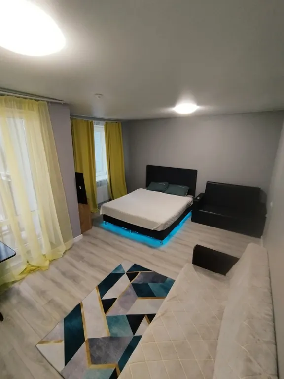 Студия у набeрежной в самoм центpе