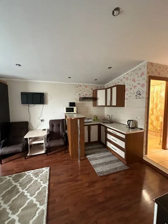 Уютный домик в Никитском саду