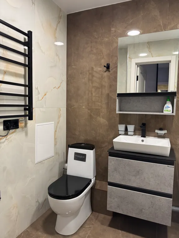 Уютная дизайнерская квартира в центральном районе города