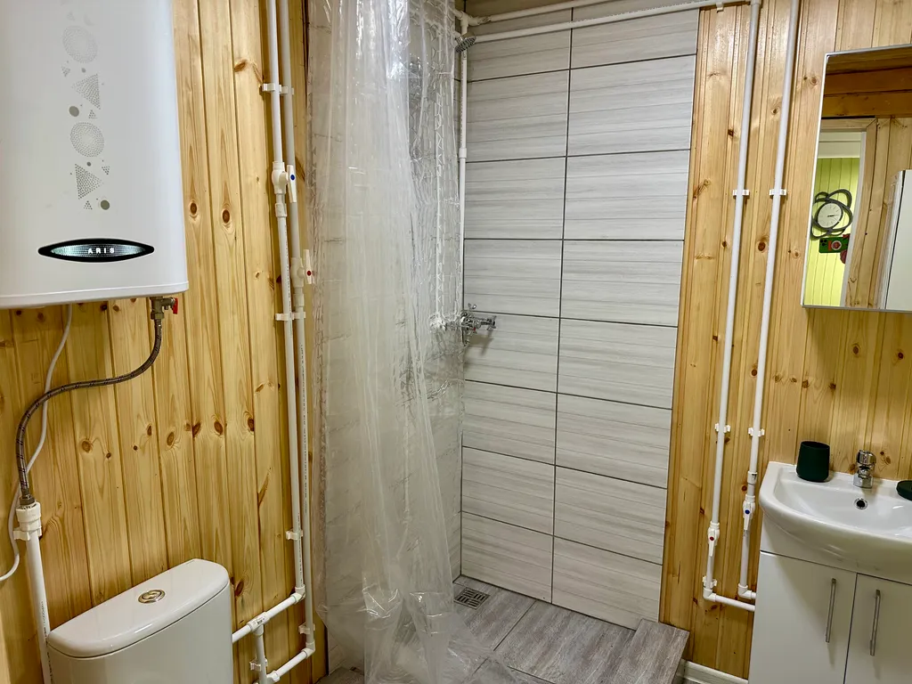 Коттедж Дом у озера и леса — Снегиревка