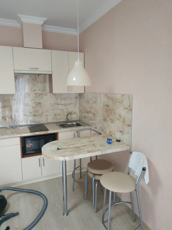 Судия в 600 метрах от моря в центре Адлера