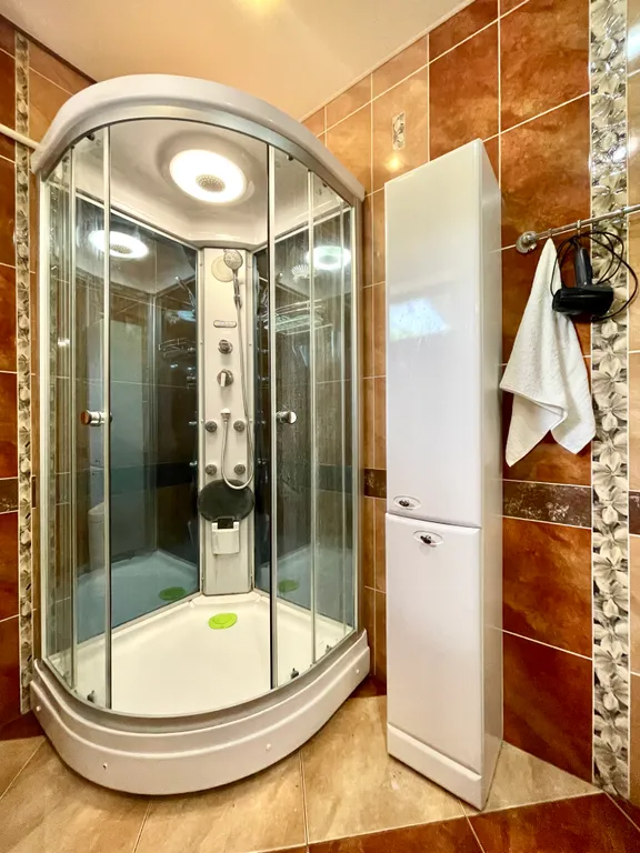 4-комнатный Дом