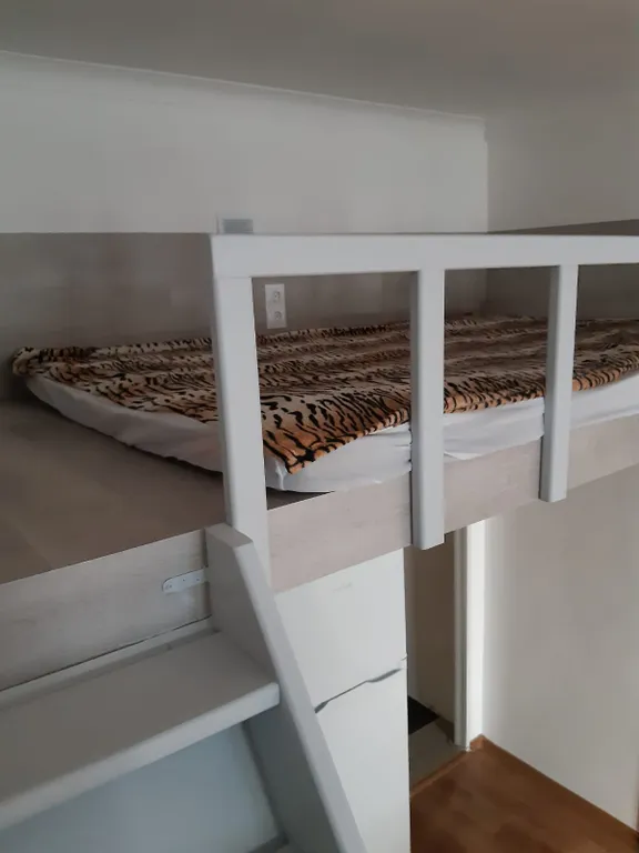 Квартира-студия рядом с перинатальным центром