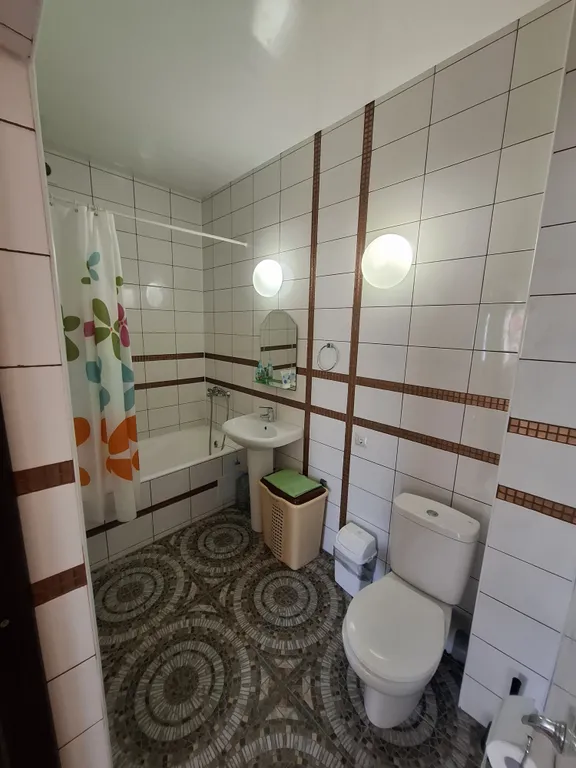 Комната в коттедже с бассейном