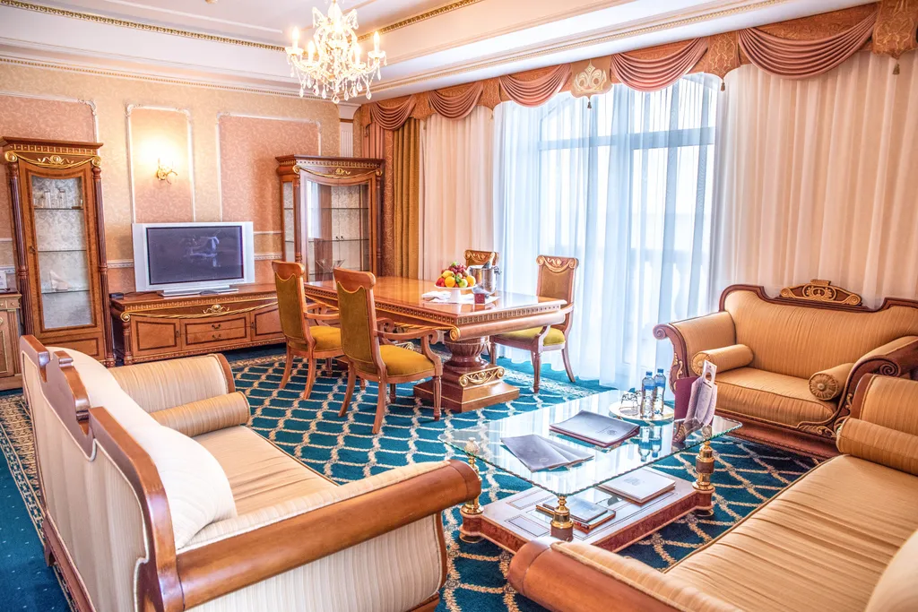 Президентский люкс 2х комнатный номер с видом на море и балконом