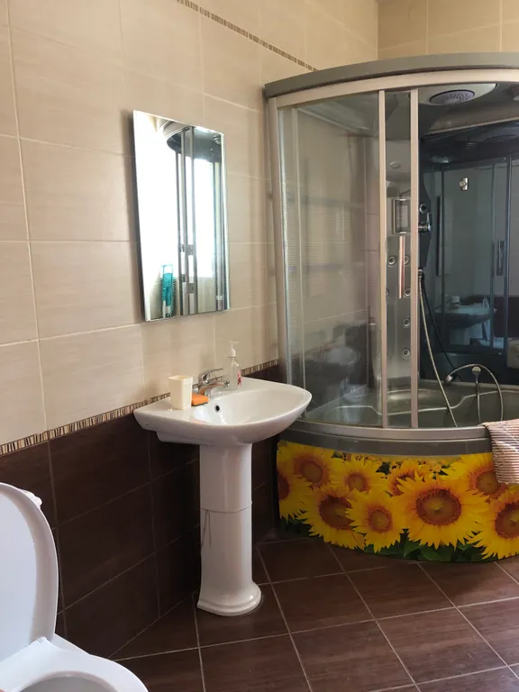 Просторная часть дома рядом с морем