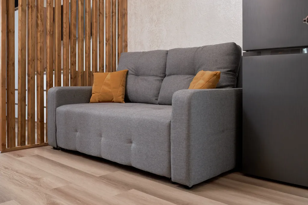 Студия с дизайнерским ремонтом