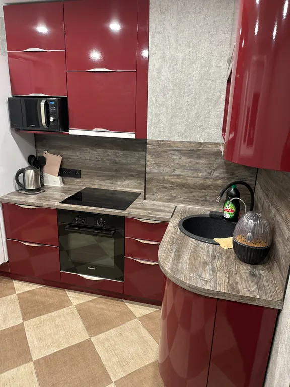 Благоустроенная 1-комнатная квартира, помогу с экскурсиями в заполярье — аренда посуточно в Мурманск