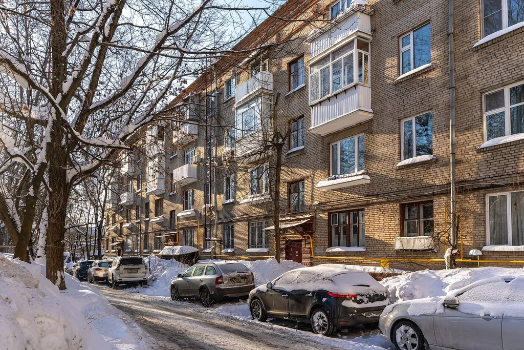 Квартира 2-комнатная квартира на 1 этаже рядом с ФМБЦ им. А.И. Бурназяна — Москва