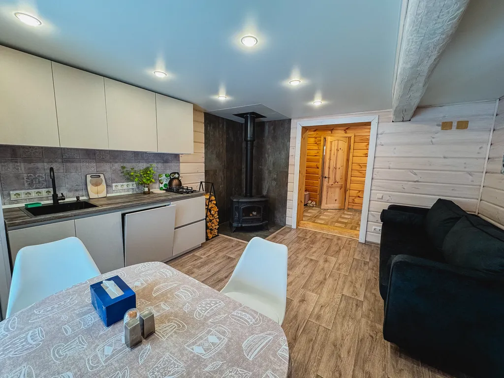 Новый уютный дом с камином