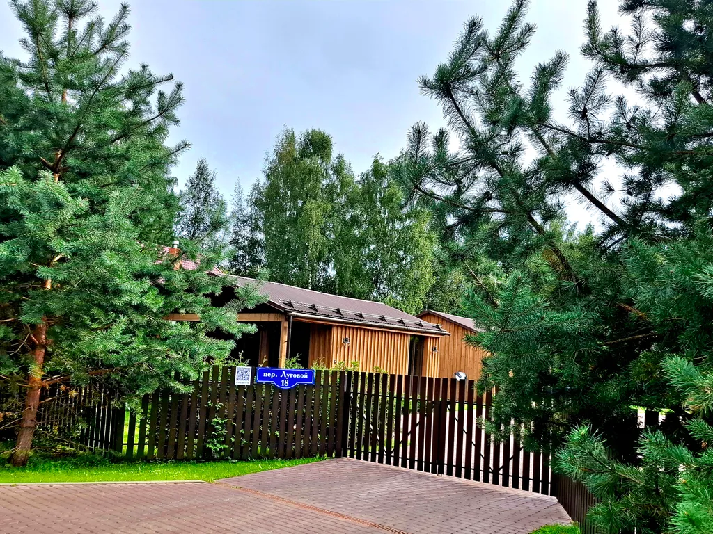 Коттедж у реки в центре Звенигорода