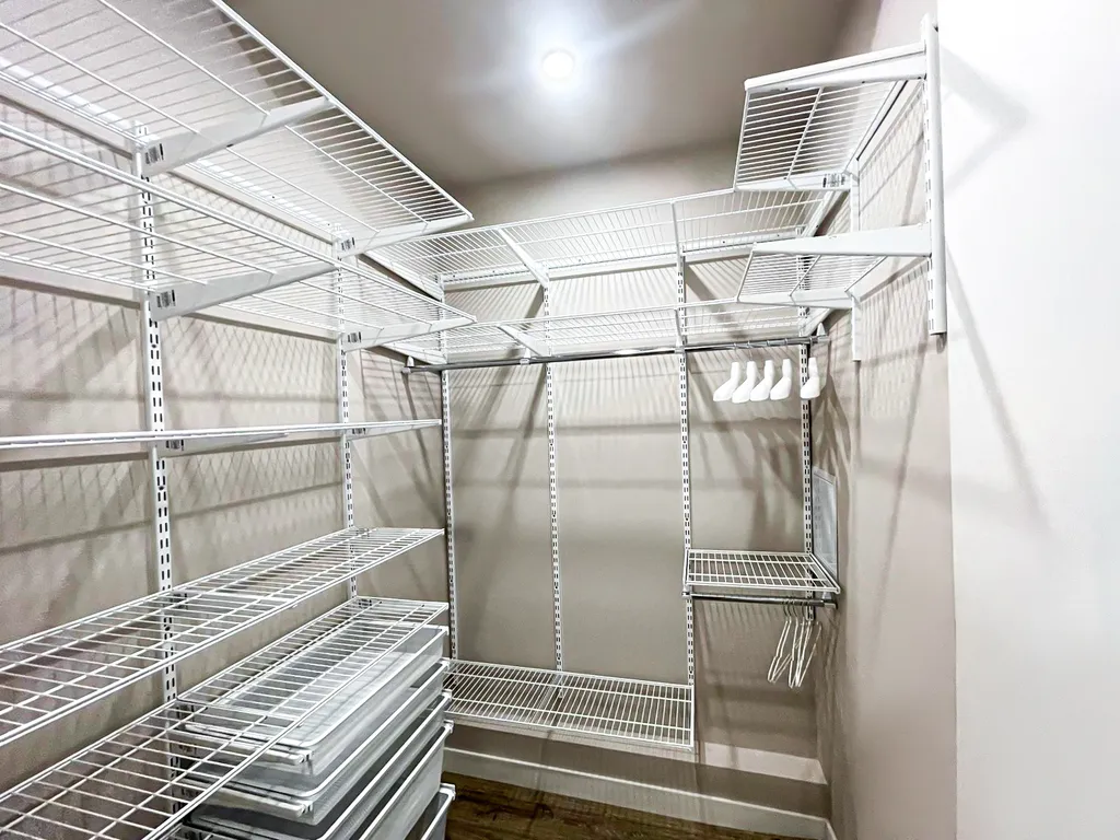 Современная новая квартира в Сколково, у Мещерского парка