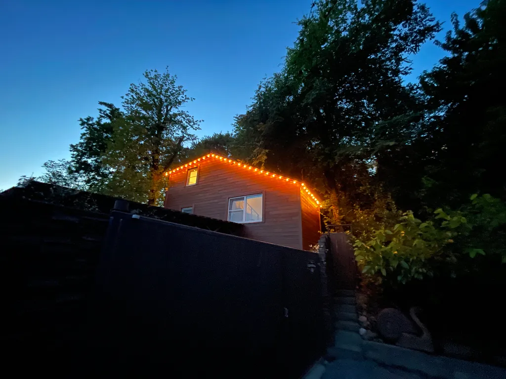 Коттедж Дом с мангальной зоной и подогреваемой купелью — Сириус