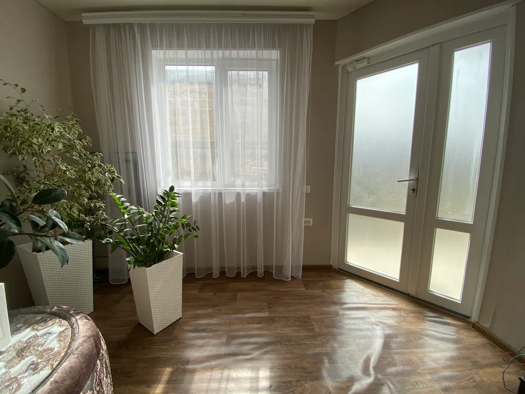 Коттедж Часть дома со своей кухней и отдельным входом под ключ — Судак