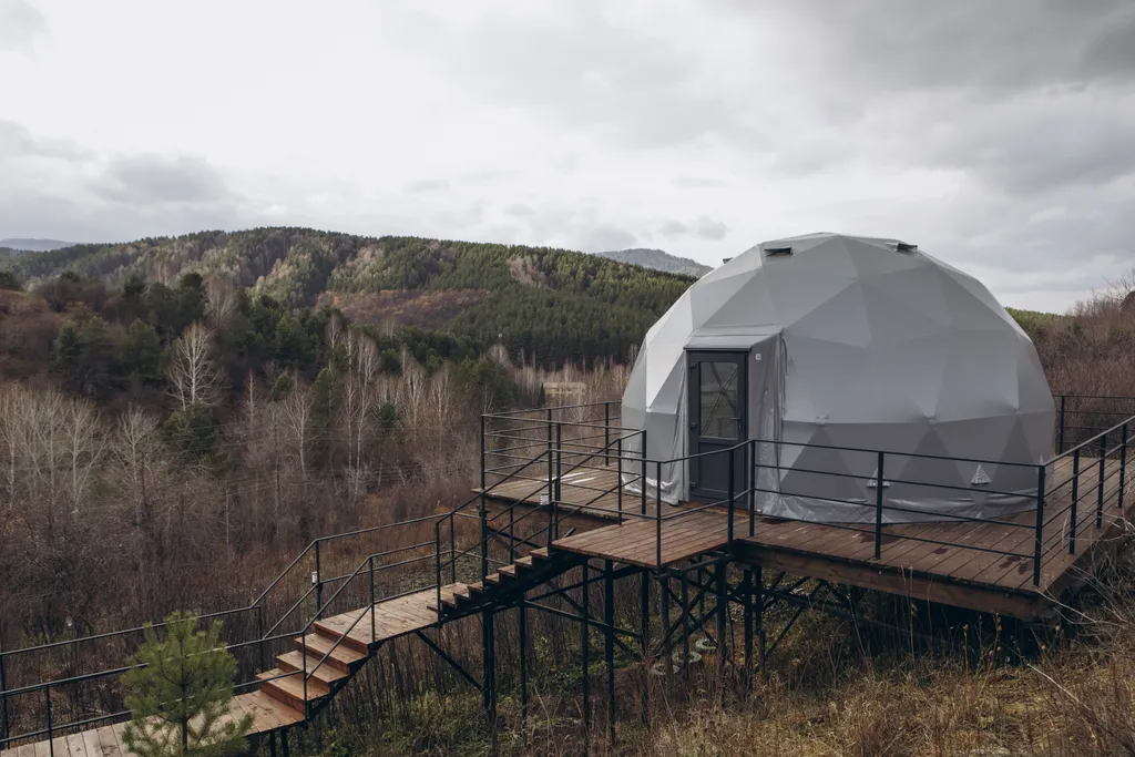 Теплая сфера геокупол на горе - глэмпинг 11 Гор Алтая (Белокуриха)