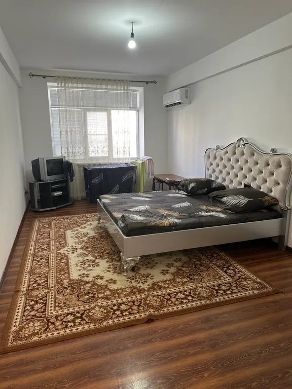 Квартира в 10 минутах ходьбы до моря и до дворца спорта Али Алиева.