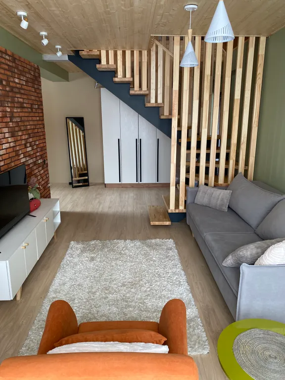 Новый дизайнерский гостевой дом на Рубском озере