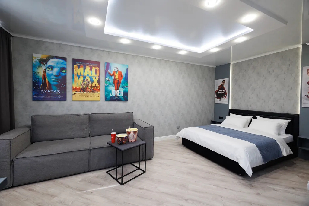 Киностудия - свежая студия с 65" Smart-TV