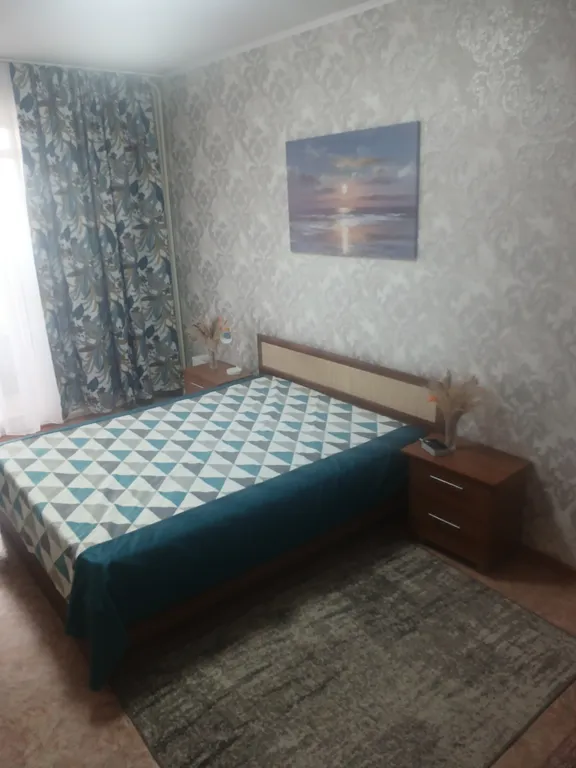 Уютная квартира в центре левого берега — аренда посуточно в Омск